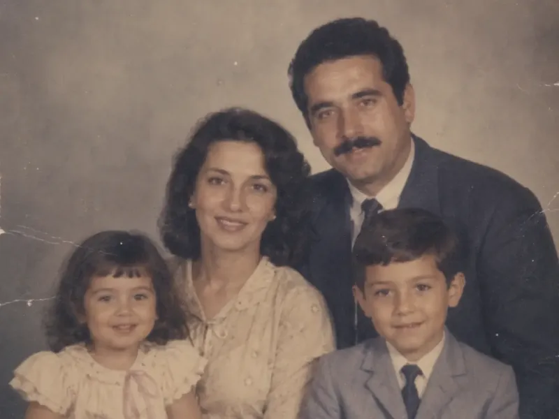 The original — Photo Restorer